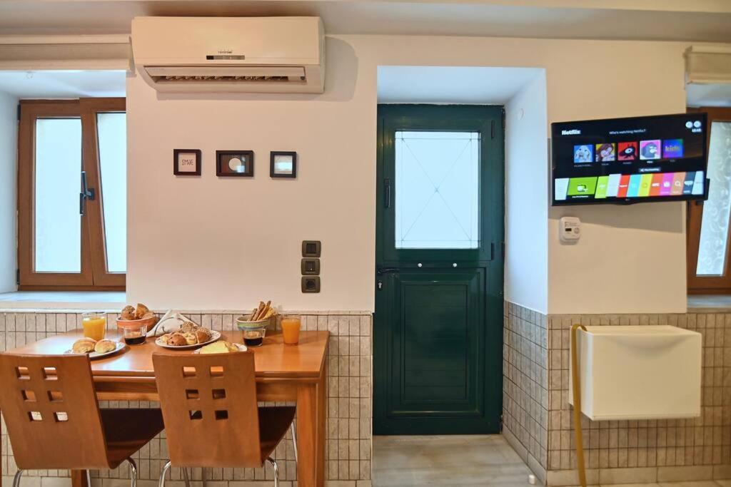 #Tyrtaiou Modern Design Studio Mytilíni エクステリア 写真